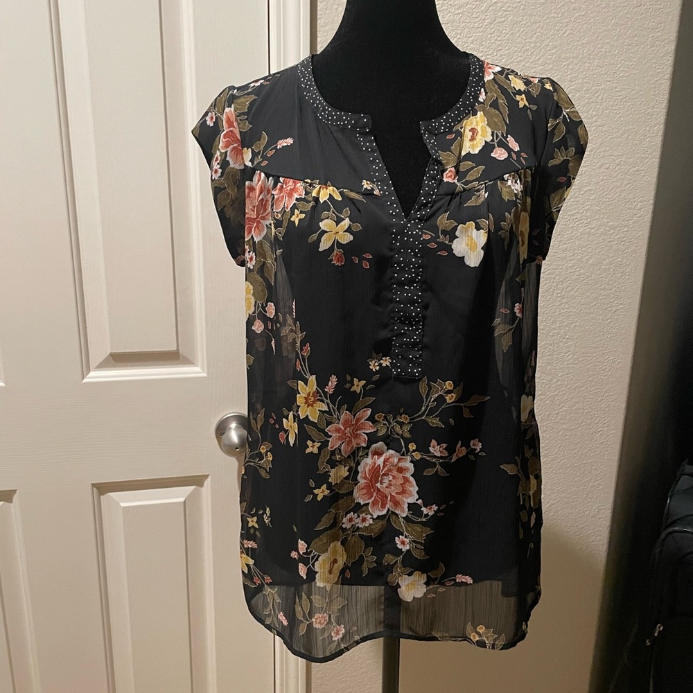 DR2 Black and Pink Ruffled Cap Sleeve Blouse